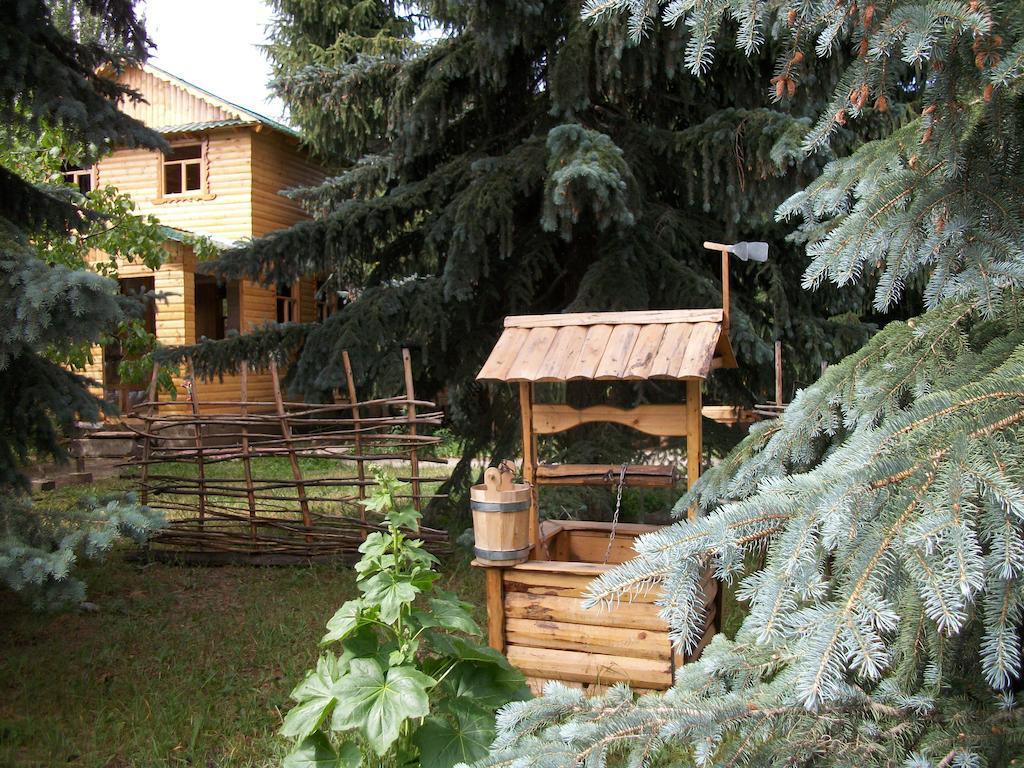 Enirest Hotel Karakol Bagian luar foto