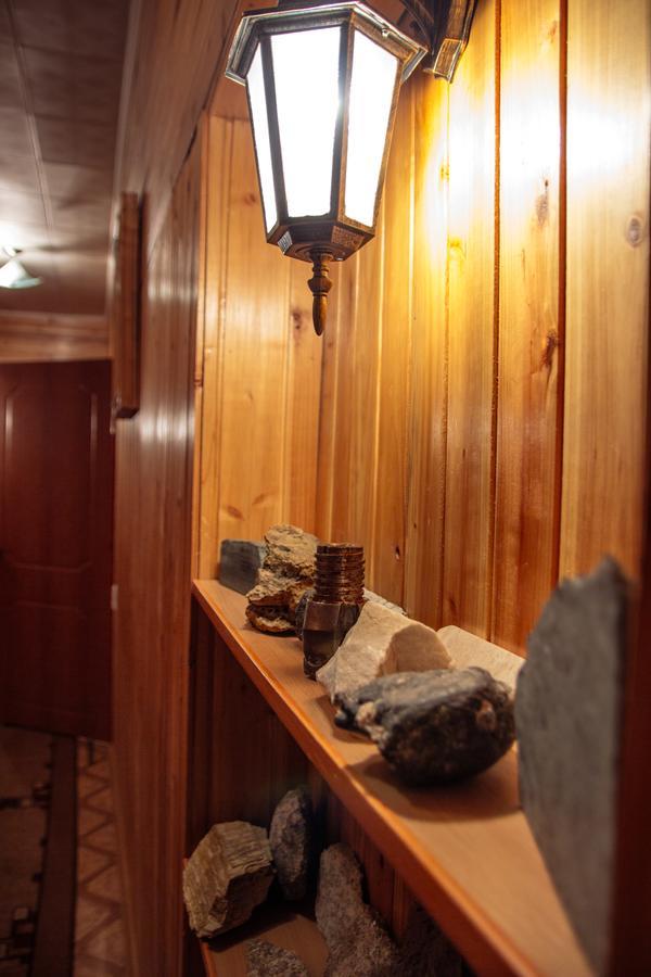 Enirest Hotel Karakol Bagian luar foto
